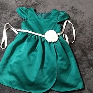 Katie M Girl Dress. Color Green. Size US 6X.